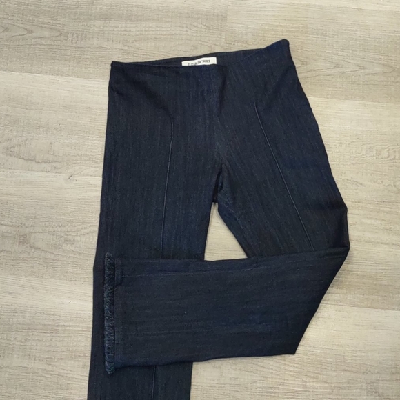 Elizabeth and James stretch denim frayed hemline 0 - Picture 1 of 7